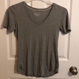 🎉Victoria’s Secret gray v-neck shirt